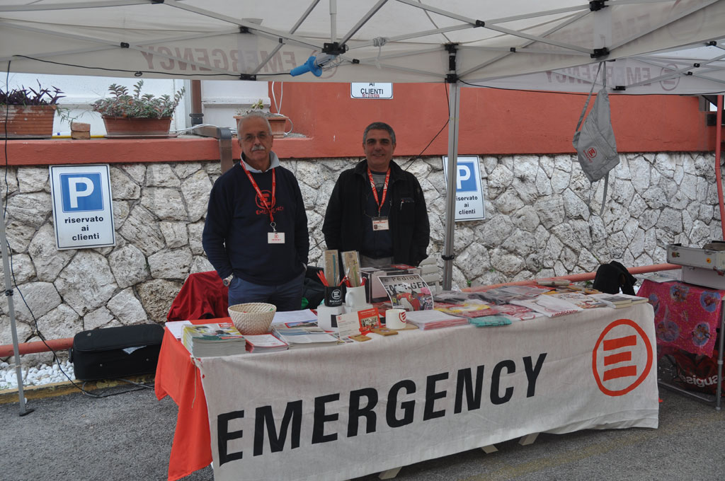 Lo stand Emergency